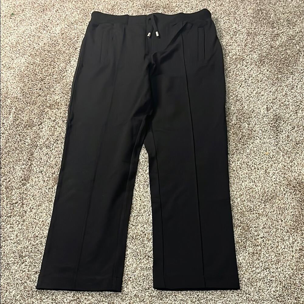 Black Straight-Leg Trousers for Formal Occasions